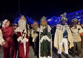 Los Reyes bajan desde la Antigua a Zumarraga