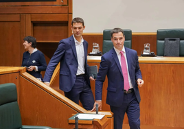 El lehendakari, Imanol Pradales, a su llegada al Parlamento Vasco en septiembre, cuando se pidió «promover una solución negociada» para Venezuela.