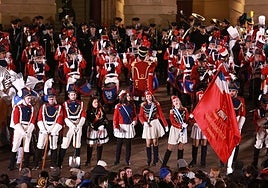 Gastadores y cantineras de la Unión Artesana en la arriada del año pasado