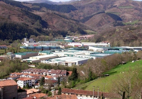 Polígono industrial en las cercanías de Bera.