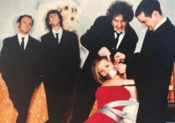 Imagen compartida por Amaia Montero junto a sus excompañeros de La Oreja de Van Gogh.