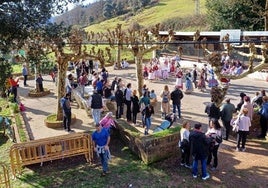 Los dantzaris de Txikitxu-Arrostaitz no faltarán a la cita el domingo a las 12.00 tras la misa.