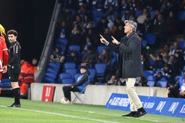 Imanol da indiciaciones ante el Rayo el último partido en Anoeta.