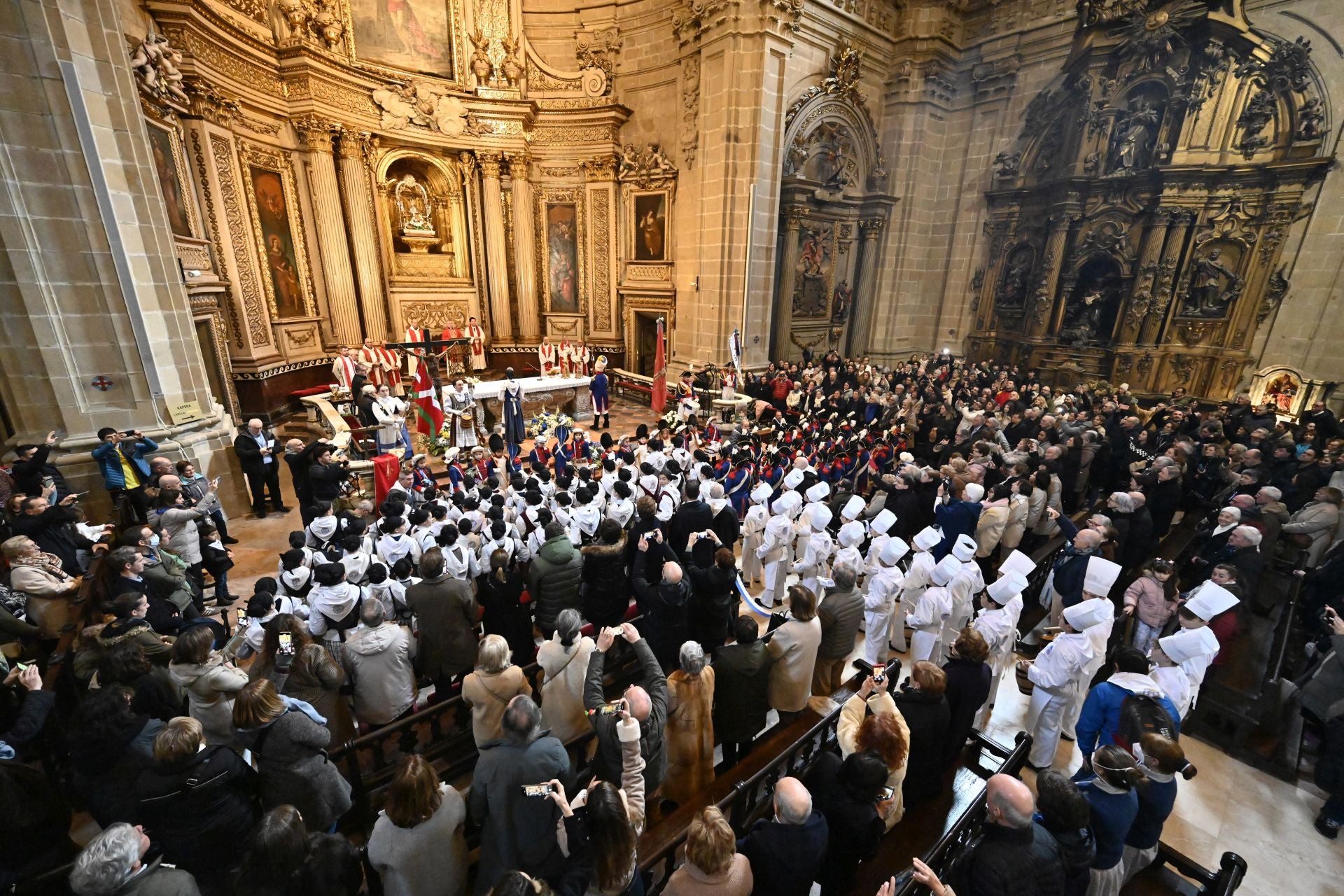 Multitudinaria misa de San Sebastián