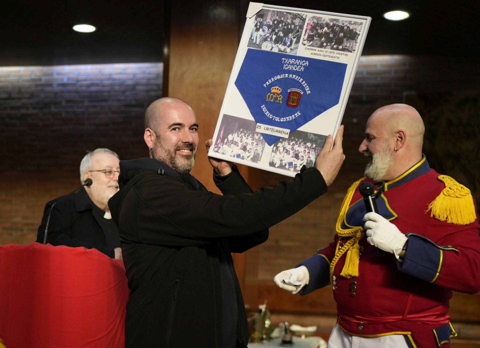 María Reina, parroquia de tamborreros
