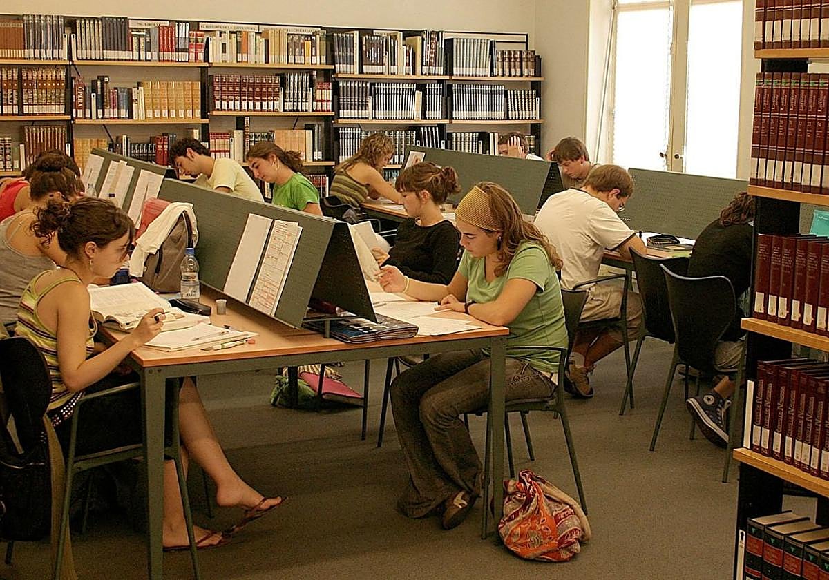 Imagen de archivo correspondiente a un 'aula de estudio' en Irun. Algo similar se quiere crear en Tolosa.