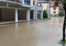 El barrio de Garagartza, anegado tras desbordarse el río Kilimon en febrero del pasado año.