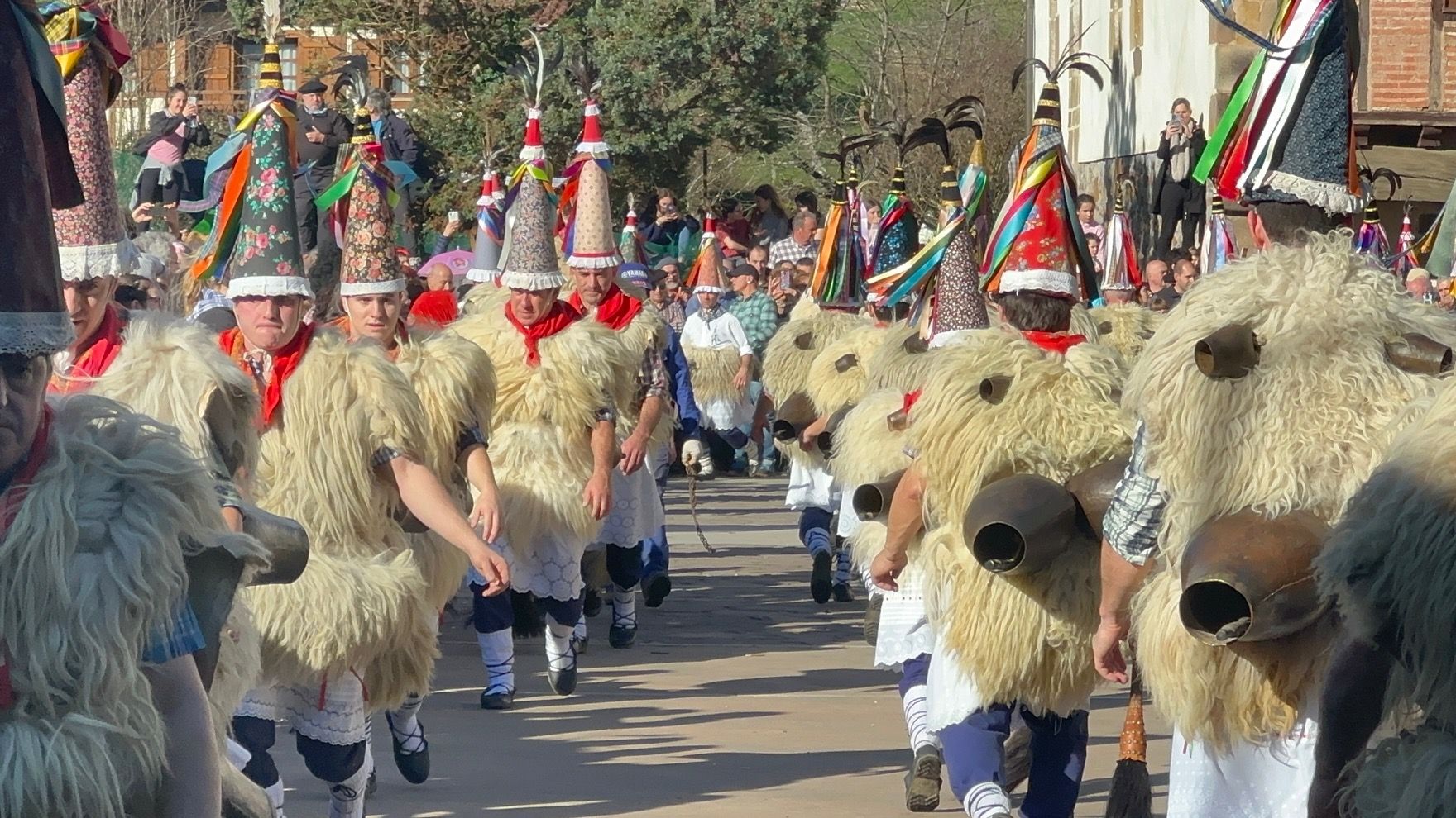 Ituren despierta por carnaval