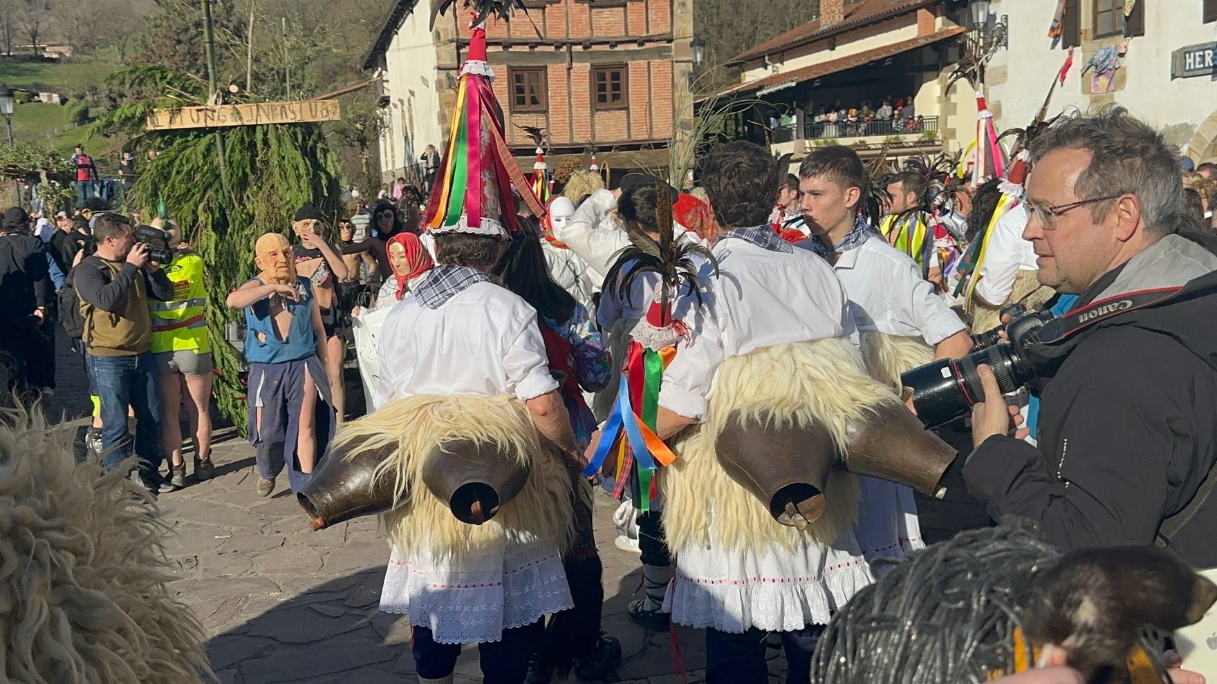 Ituren despierta por carnaval