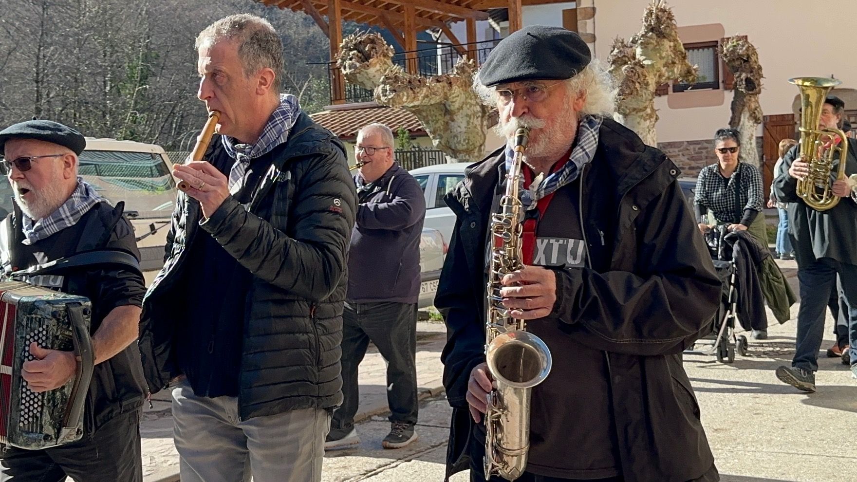 Ituren despierta por carnaval