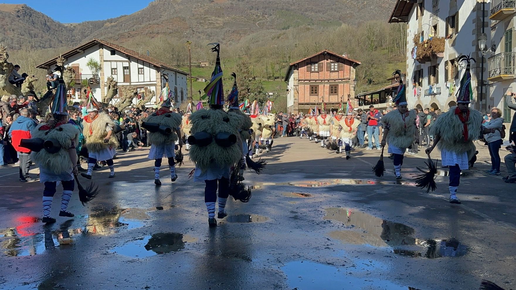 Ituren despierta por carnaval