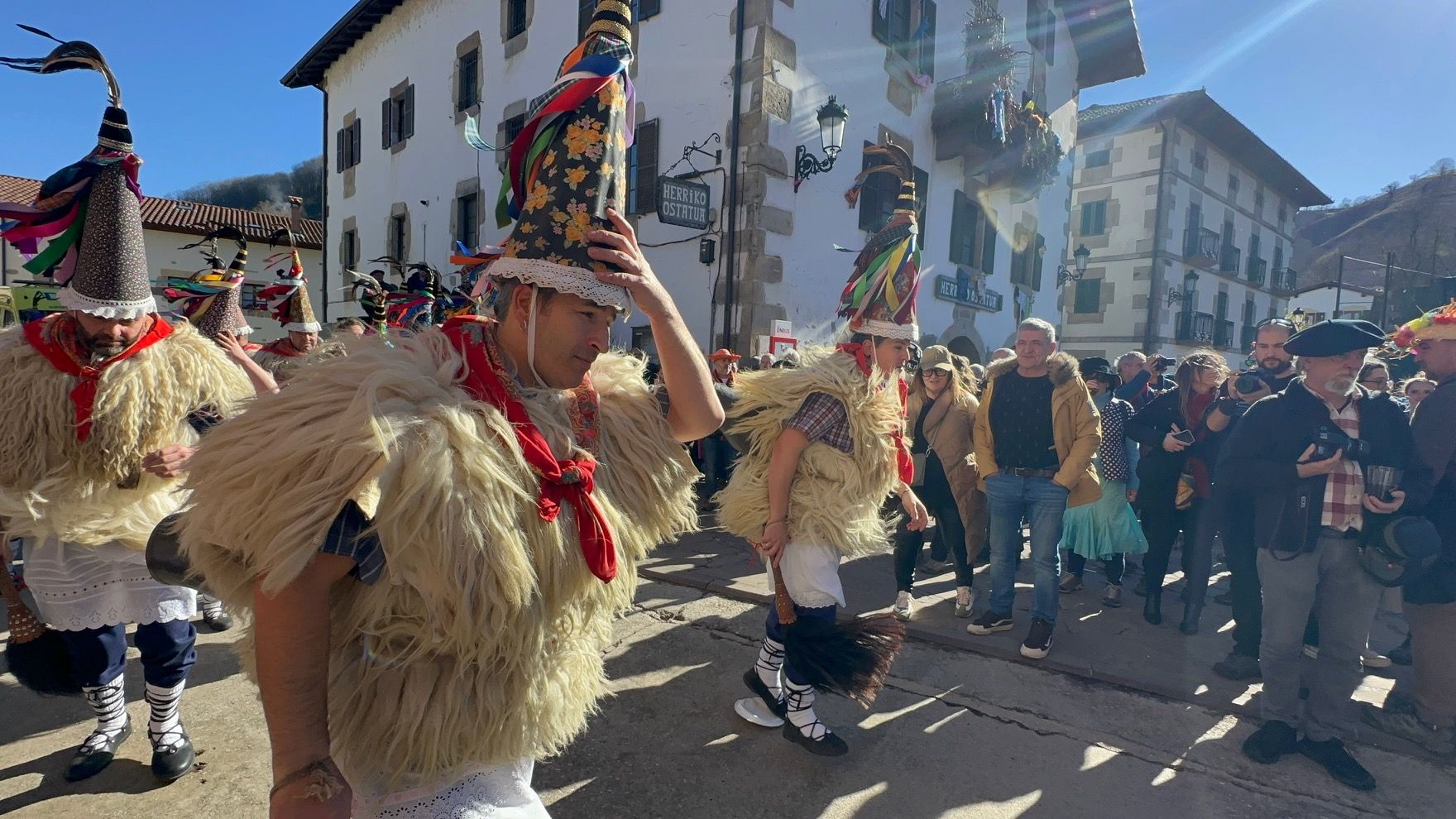 Ituren despierta por carnaval