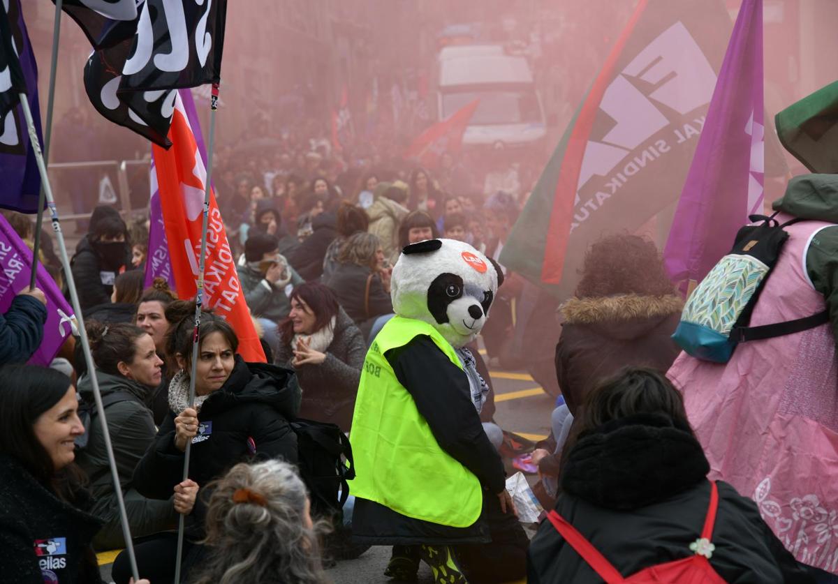 Manifestación en Eibar de trabajadores de haurreskolas.