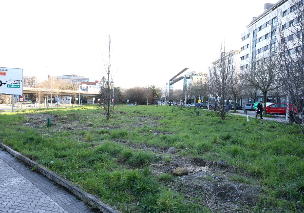 Solar en Riberas de Loiola en el que se construirán los 84 apartamentos dotacionales.