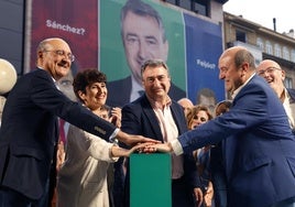 Esteban y Ortuzar, en un acto electoral en 2023.