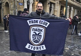 La afición del PAOK conoce Donostia en su estado puro