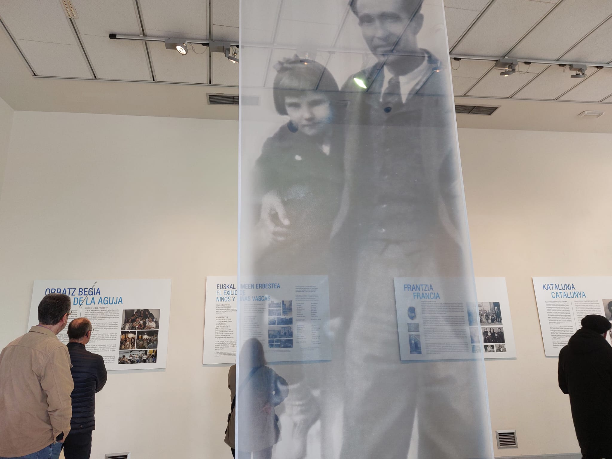 Las imágenes de la exposición &#039;El ojo de la aguja- 1936 Niños y niñas de la guerra&#039; en Zumaia