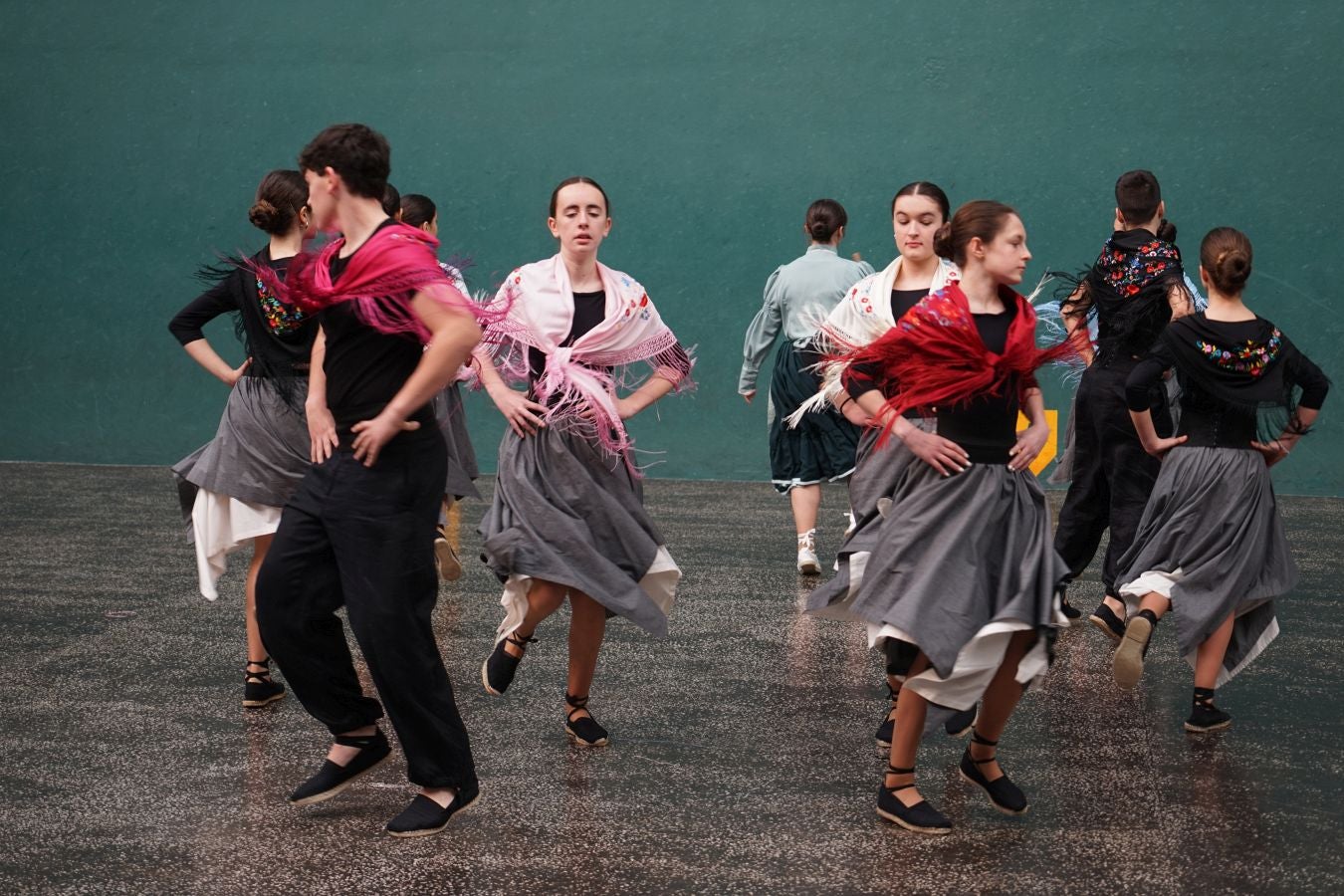 Idiazabal disfruta de sus fiestas con tradición y música