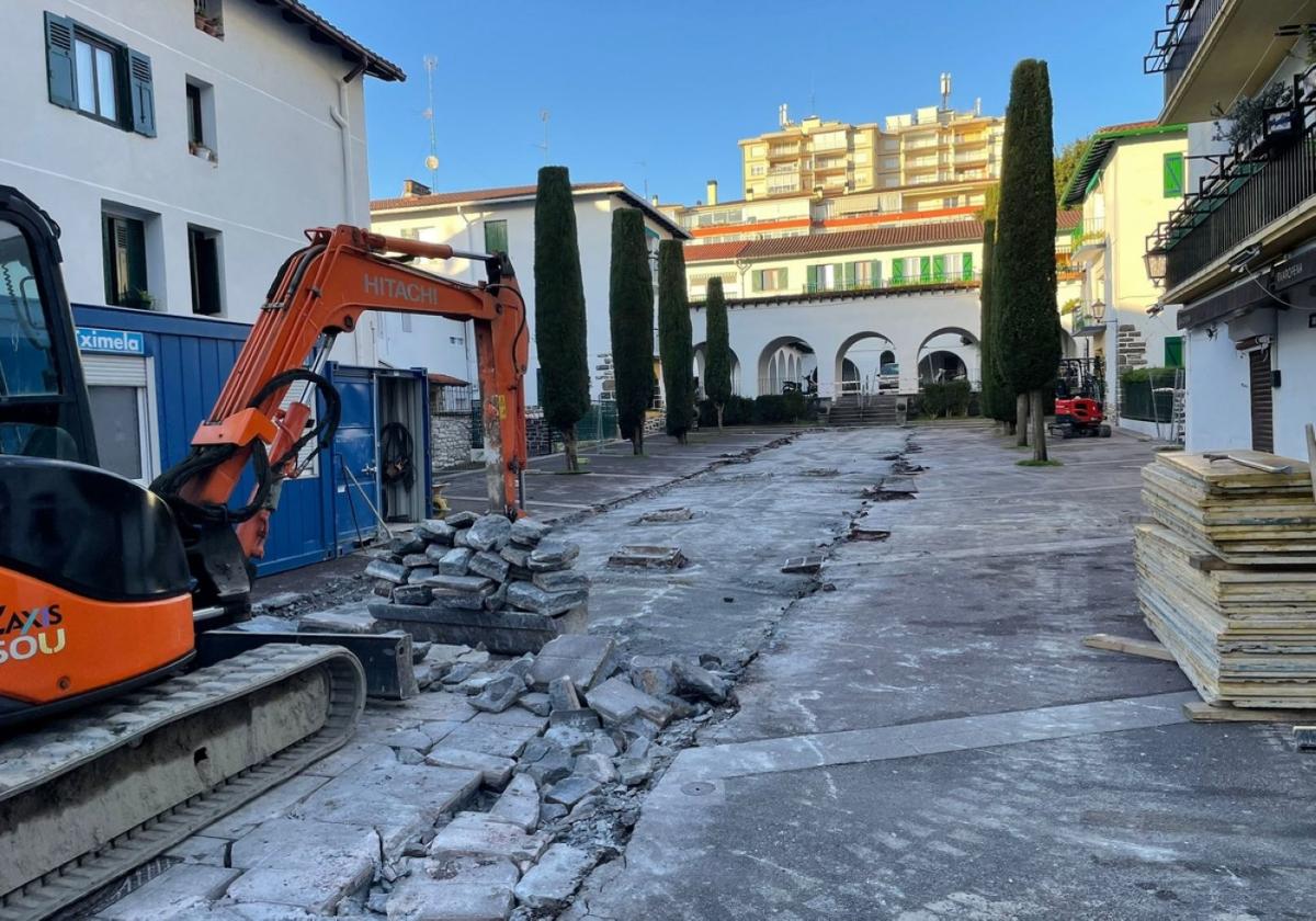 Las excavadoras ya han empezado a trabajar en la zona comprendida entre Gran Sol e Itxaropena.