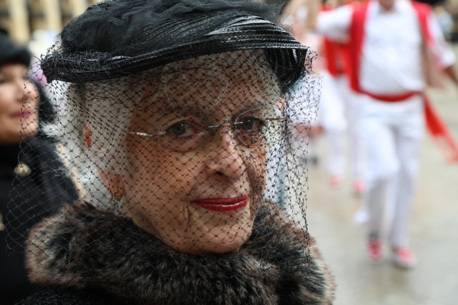 Inudeak eta Artzainak recorren la Parte Vieja