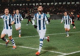 Brais celebra el primer gol.