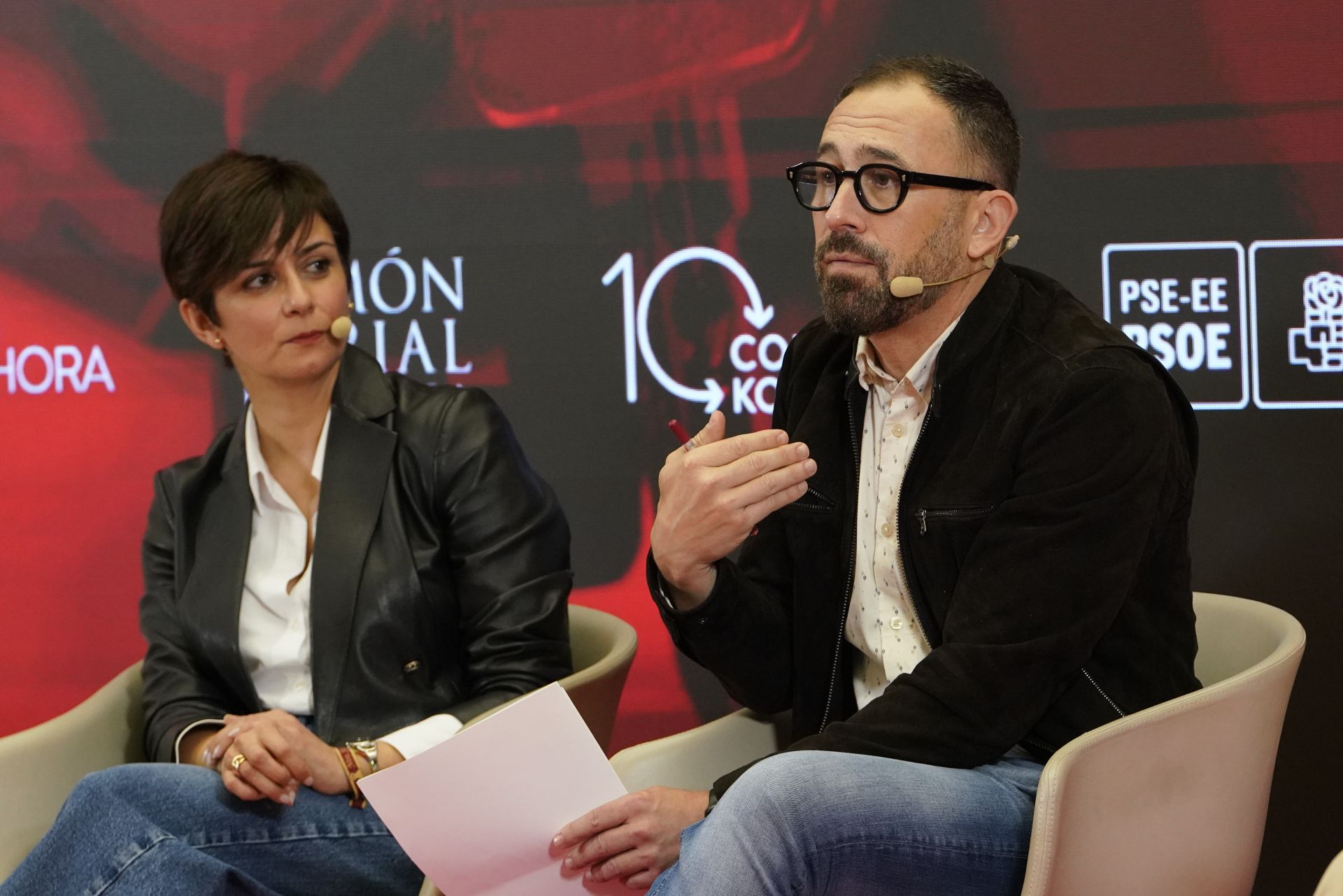 La ministra Isabel Rodríguez junto al consejero Denis Itxaso.