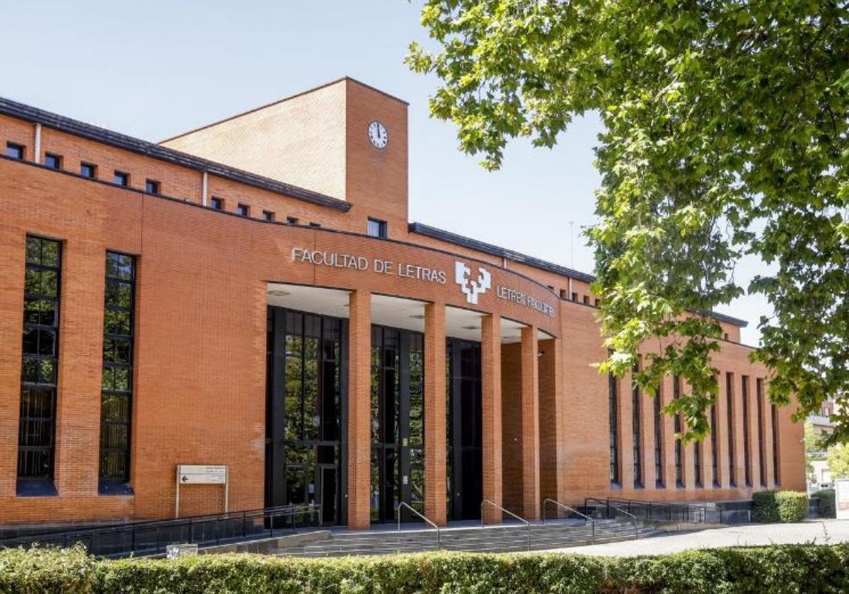 Facultad de Letras de la UPV//EHU en el campus de Álava.