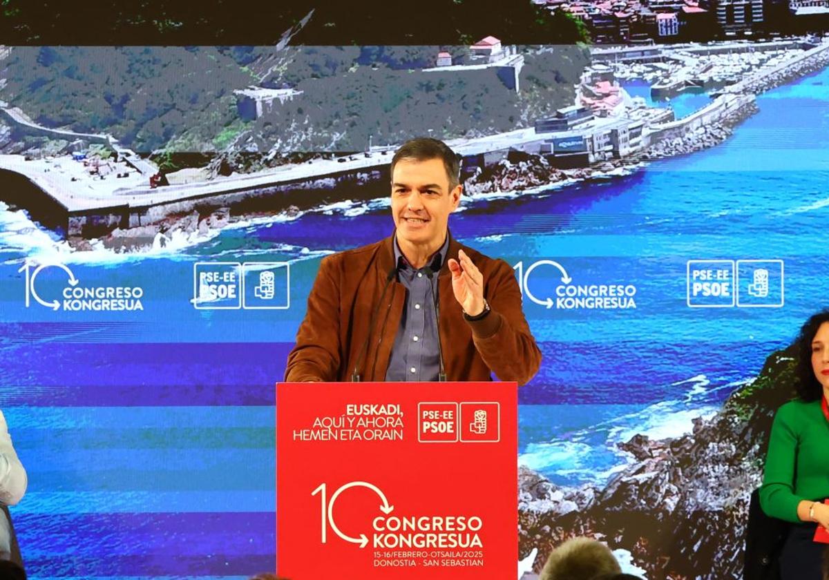 Pedro Sánchez en su discurso de este sábado en el marco del congreso del PSE en Donostia.