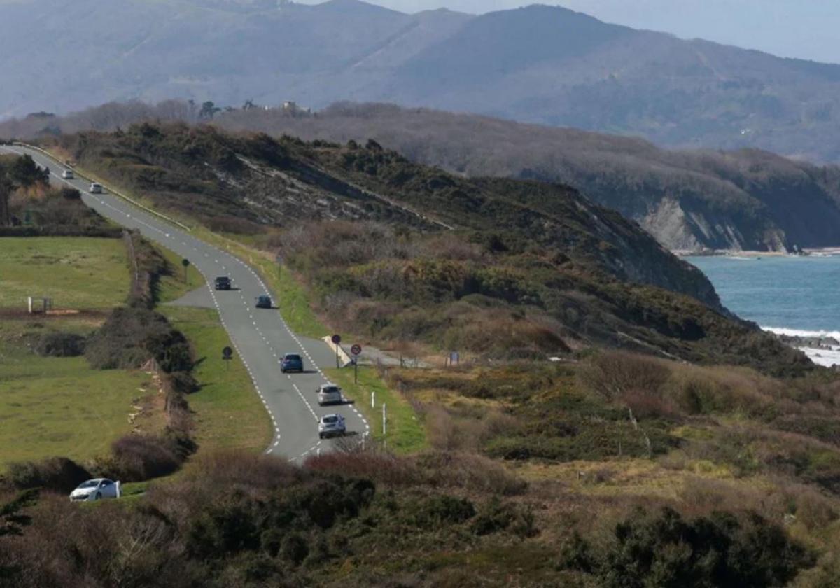 Carretera de La Corniche, entre Hendaia y Sokoa.