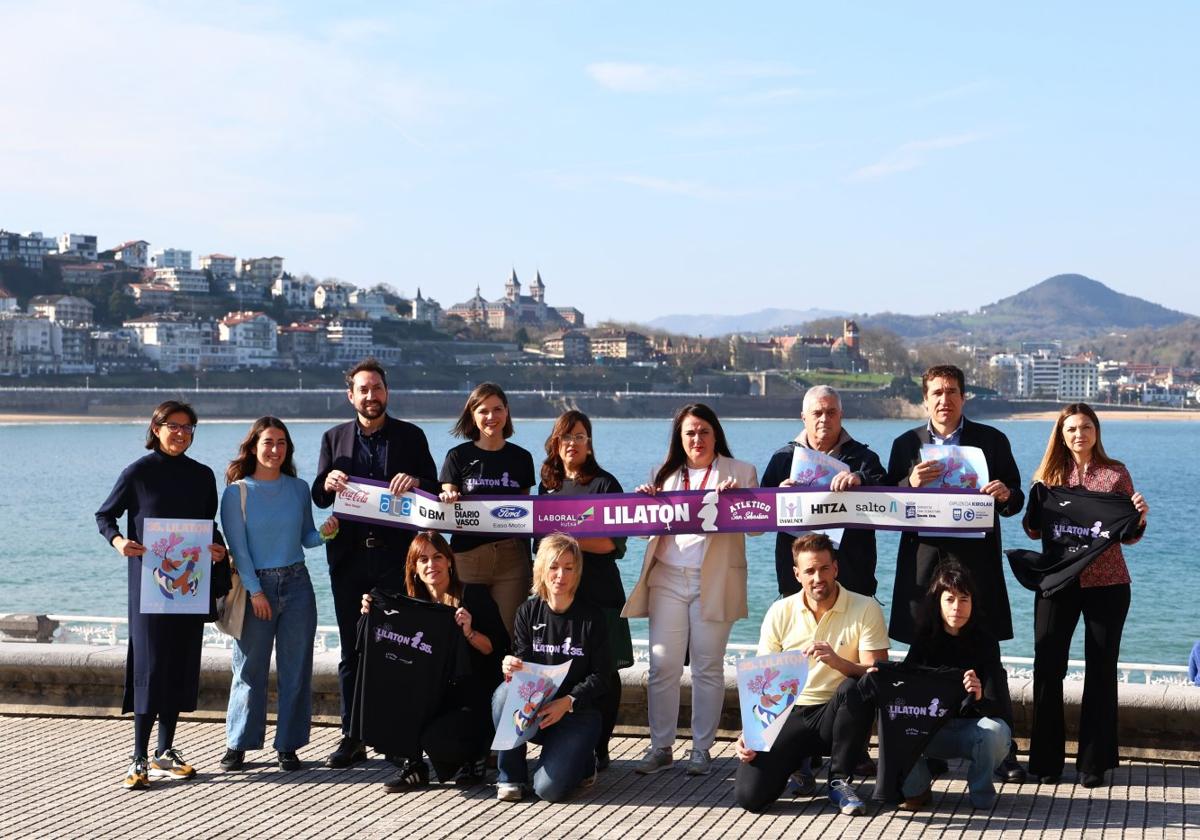 Representantes institucionales, organizadores y patrocinadores, ayer en la presentación.