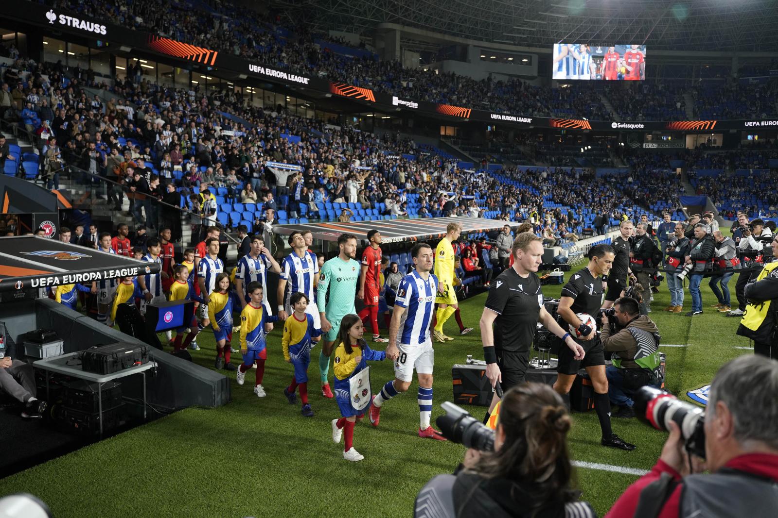 Partido loco para pasar a octavos