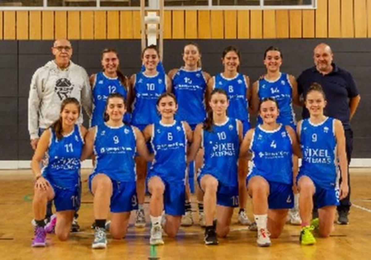 El sénior femenino de basket lucha por la 'final four' de ascenso
