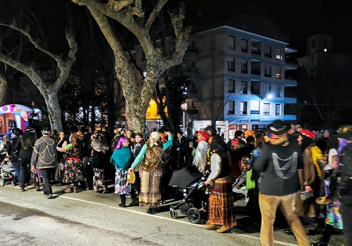 Los caldereros volverán a salir al anochecer por las calles de Bera.