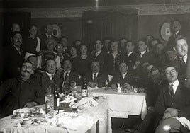 Banquete de Carnaval (sin disfraces) en Euskal Billera, el año 1925.