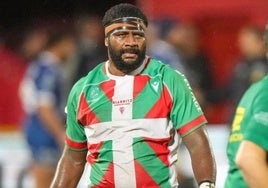 Masivesi Dakuwaqa, en un partido con el Biarritz Olympique.