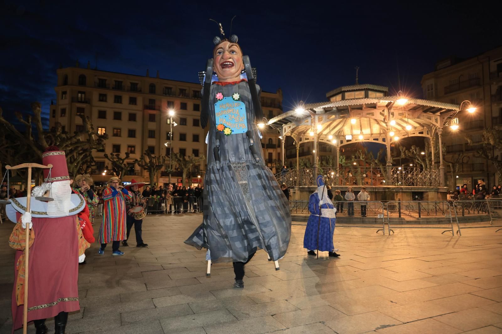 Irun disfruta de sus Carnavales al ritmo de Zanpantzar