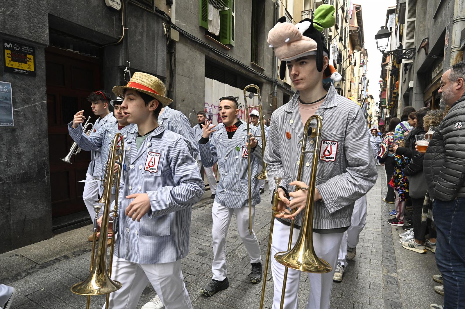 Tolosa vibra con los carnavales