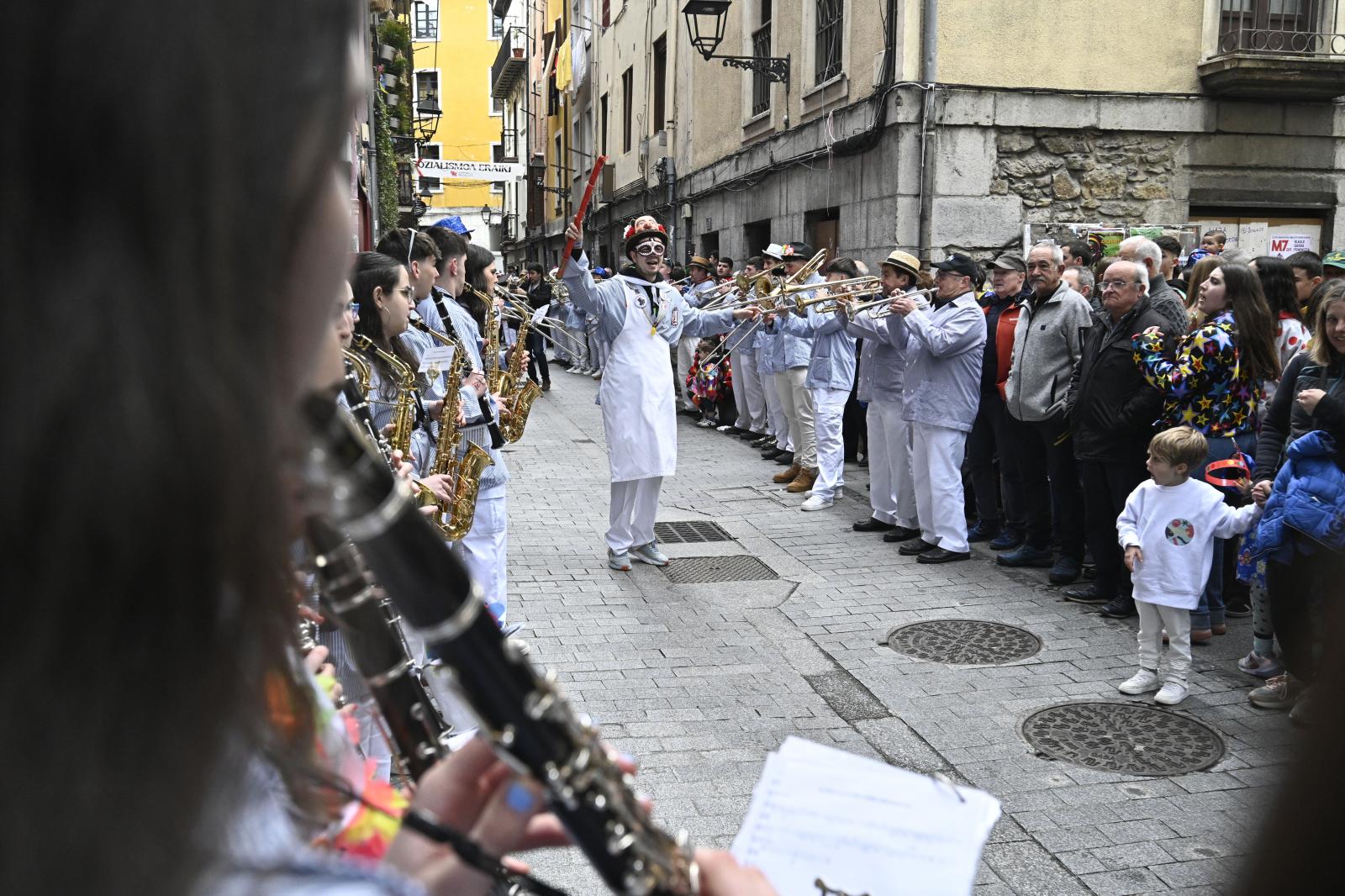 Tolosa vibra con los carnavales
