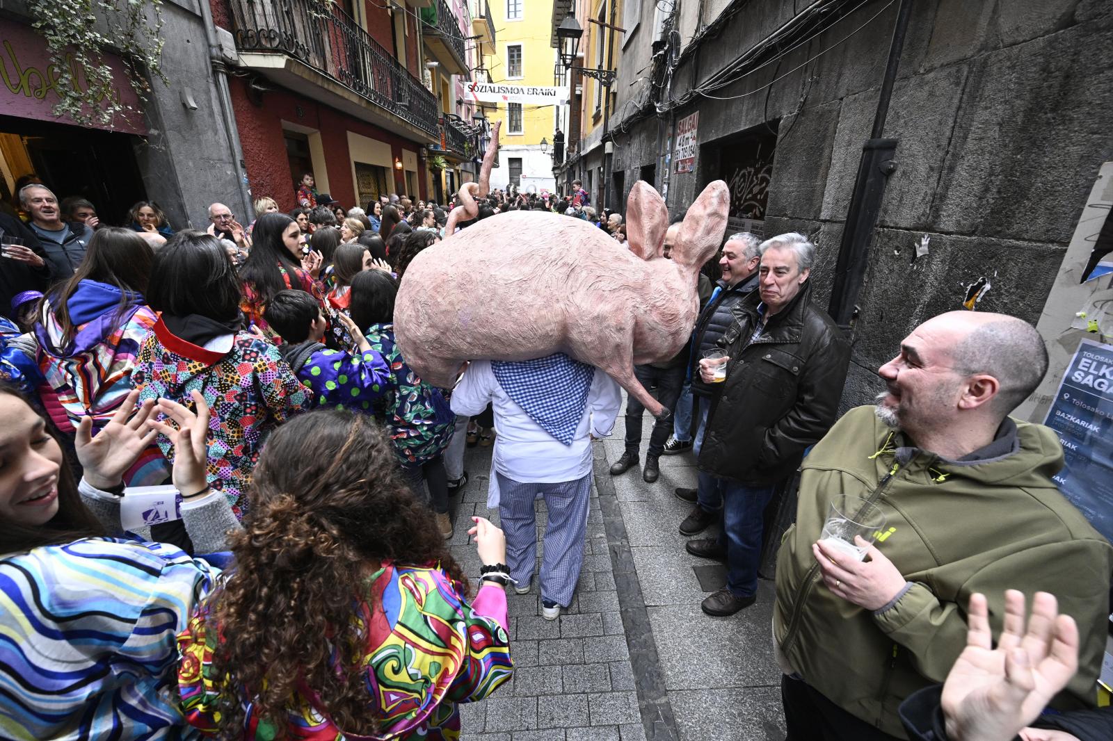 Tolosa vibra con los carnavales