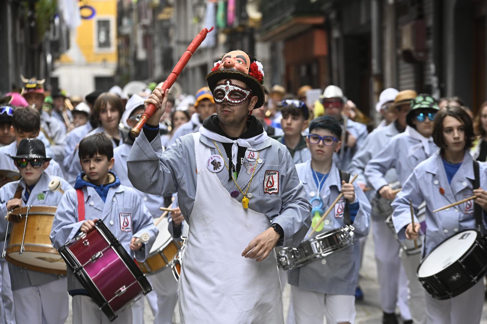 Tolosa vibra con los carnavales