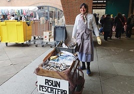 Floren, este viernes por la mañana en el mercado semanal.