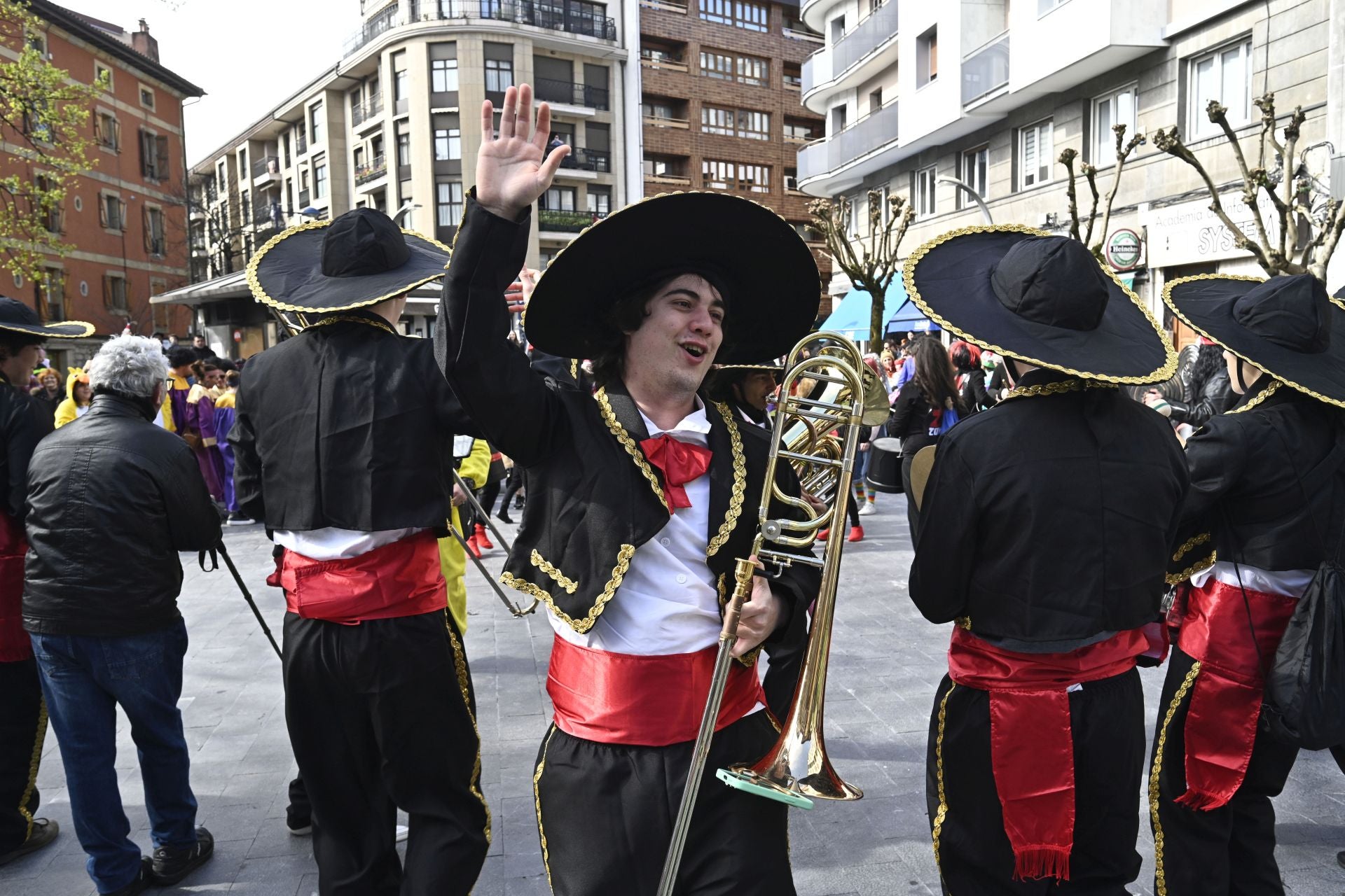 Música y diversión en los Carnavales de Errenteria