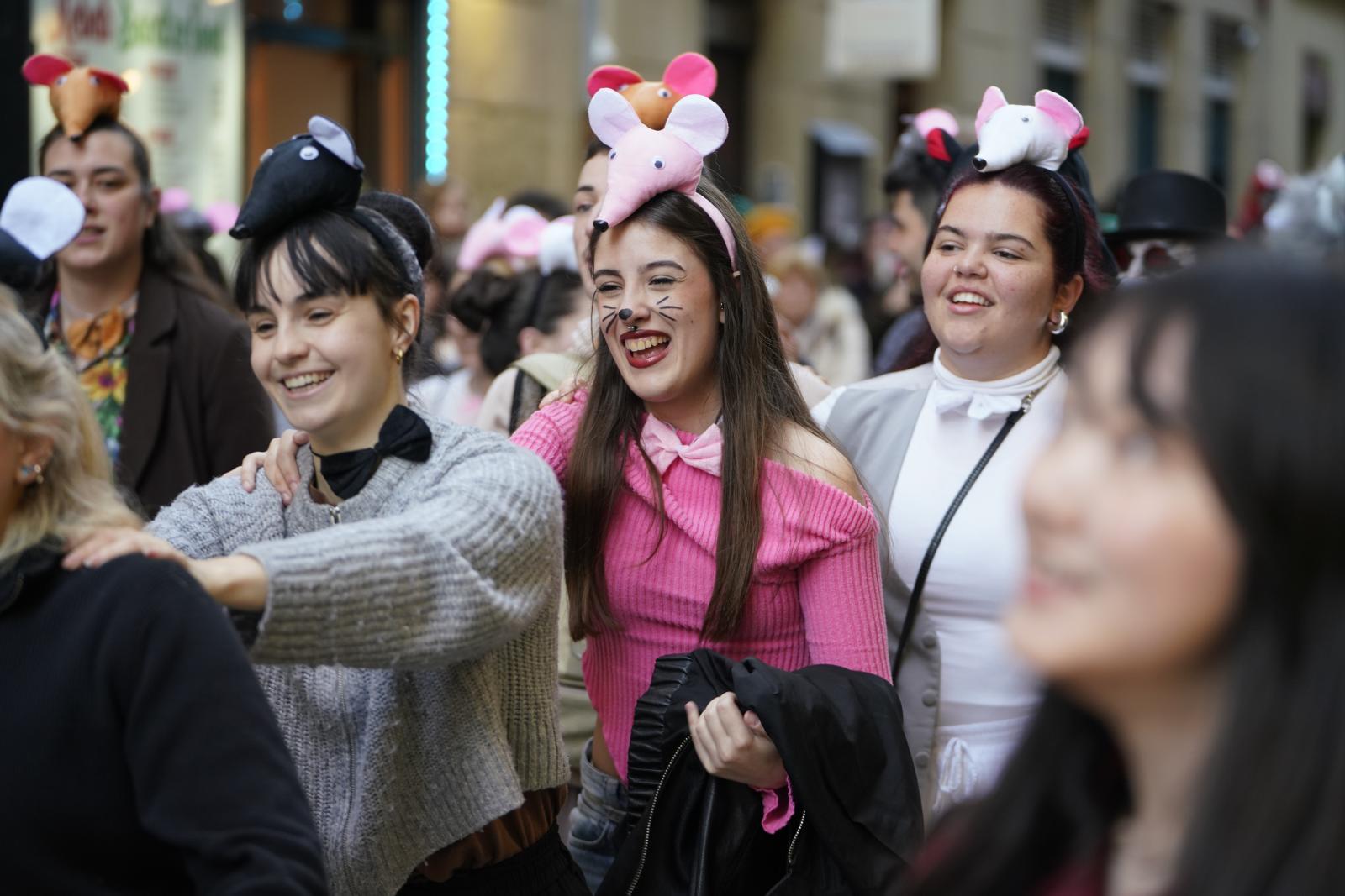 Animadas &#039;mañanitas&#039; carnavaleras en San Sebastián