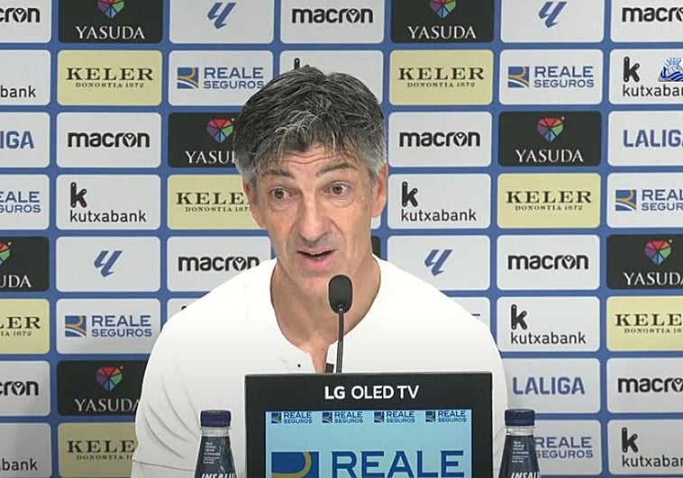 Imanol Alguacil durante la rueda de prensa en Zubieta.