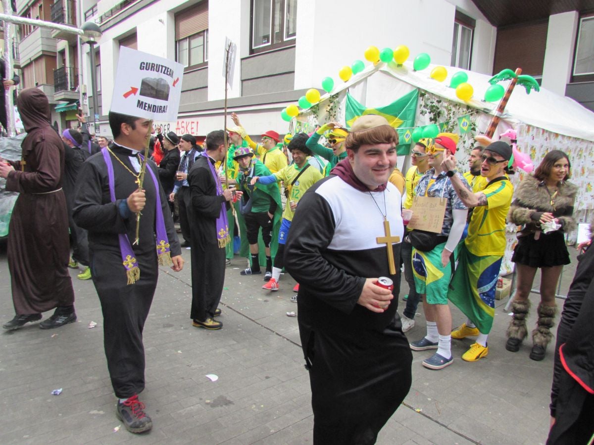 Aretxabaleta desbordó imaginación en el domingo de Carnaval