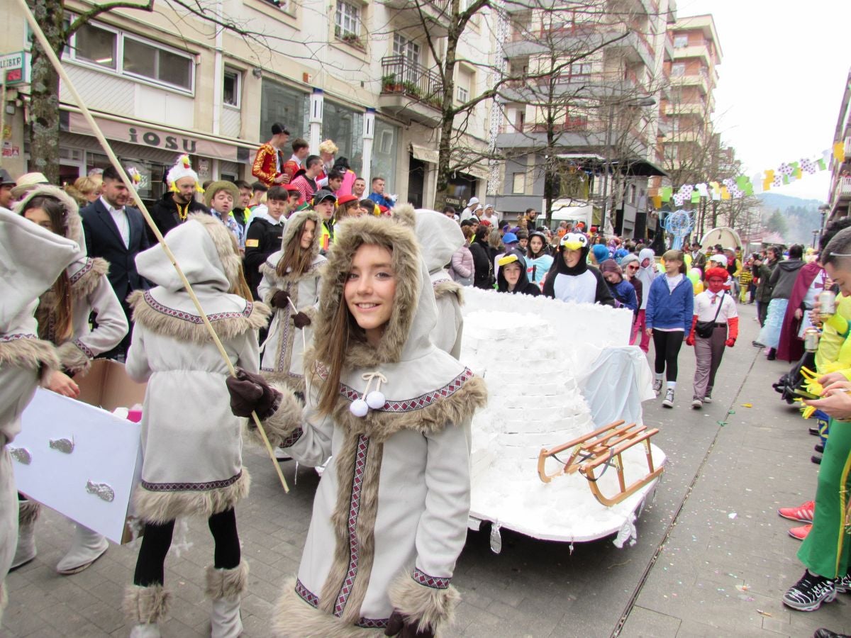 Aretxabaleta desbordó imaginación en el domingo de Carnaval