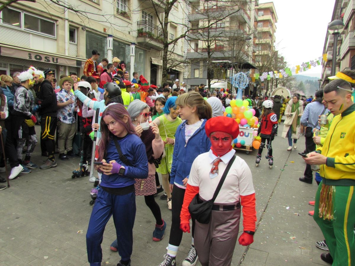 Aretxabaleta desbordó imaginación en el domingo de Carnaval