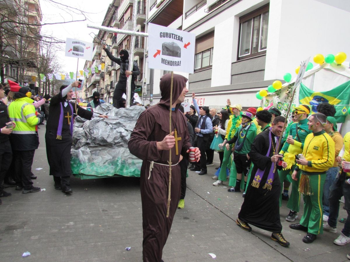 Aretxabaleta desbordó imaginación en el domingo de Carnaval