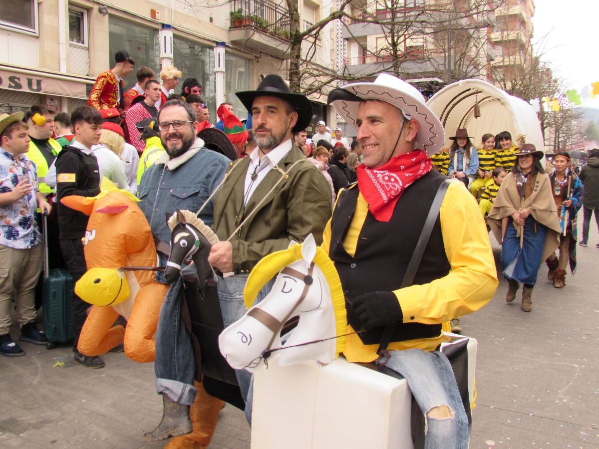 Aretxabaleta desbordó imaginación en el domingo de Carnaval