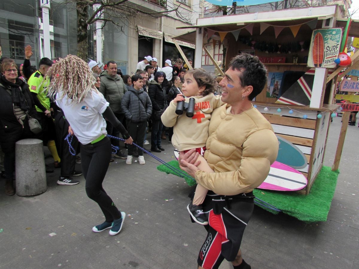 Aretxabaleta desbordó imaginación en el domingo de Carnaval